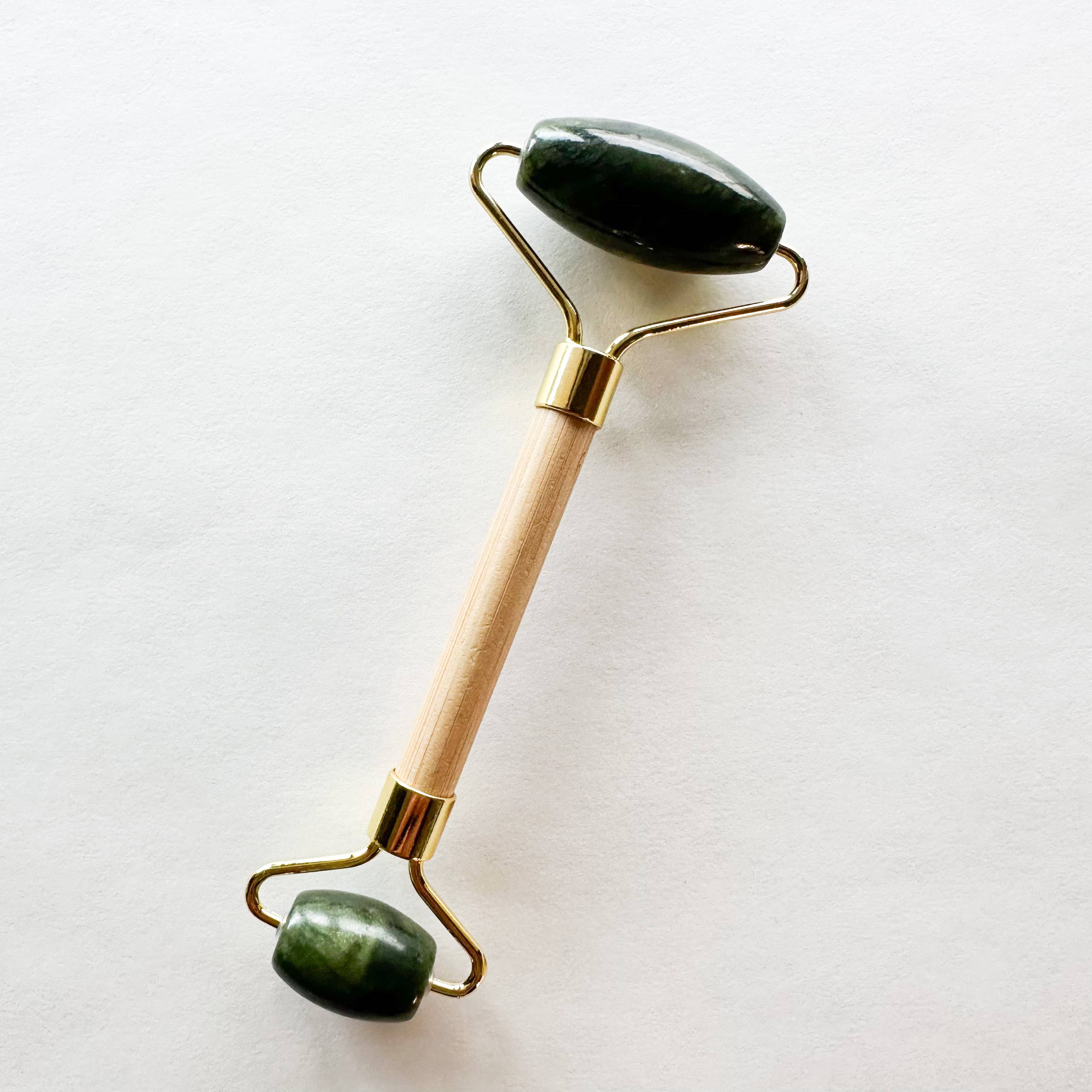 BOUTIQUE | Bamboo & Jade Facial Roller | Black
