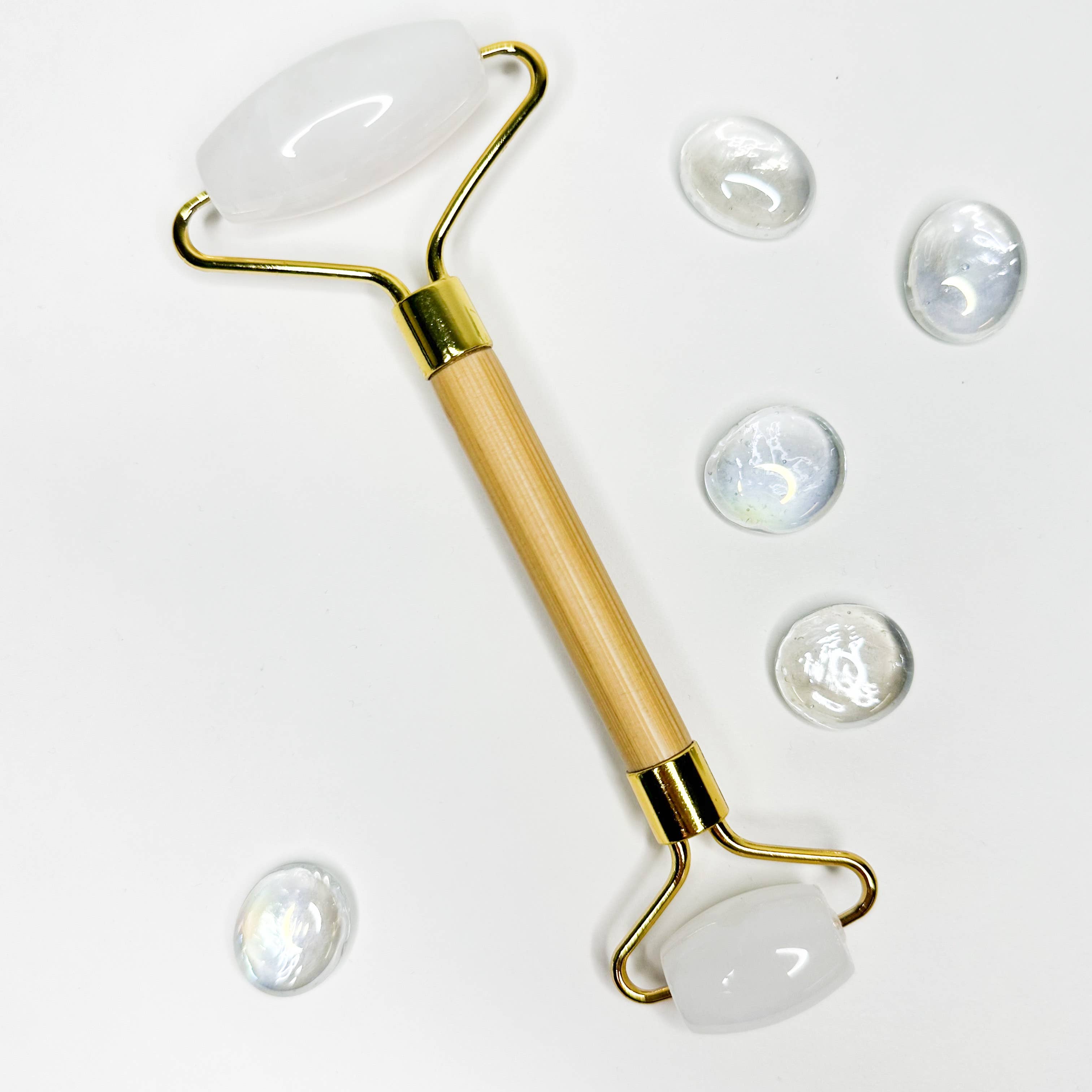 BOUTIQUE Bamboo & Jade Facial Roller | Off White