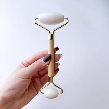 BOUTIQUE Bamboo & Jade Facial Roller | Off White